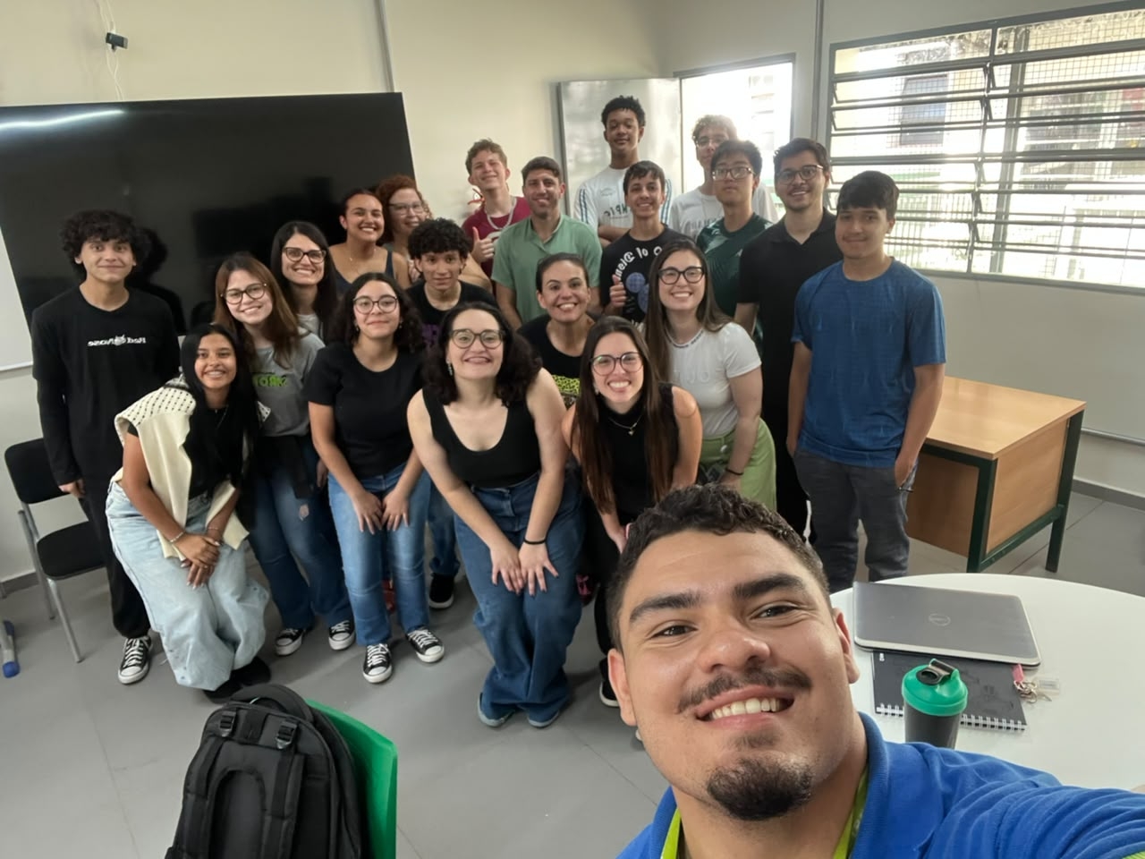Etapa de mentoria na Escola Estadual Paulo Zillo
